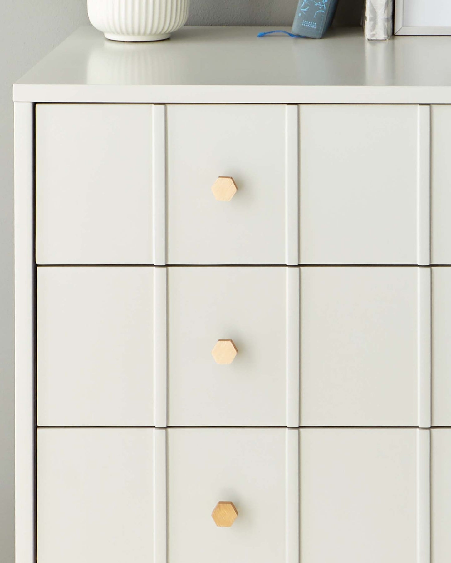 Lyle Light Grey Chest Of Drawers