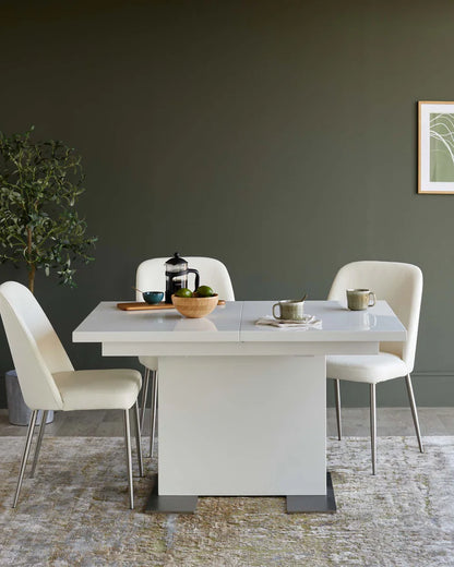 Sanza Extending Dining Tables