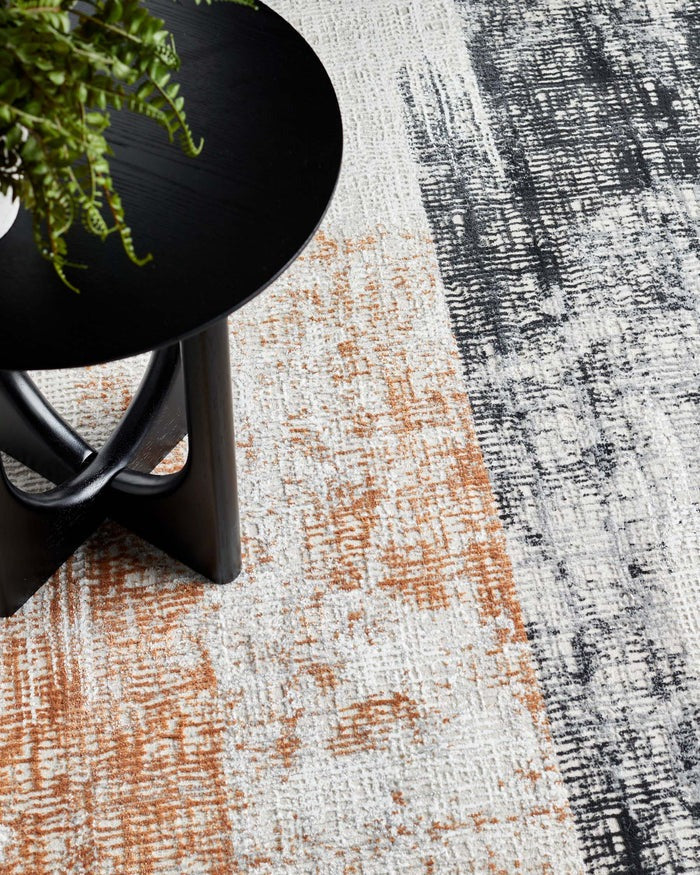 Blurred Terracotta Textured Medium Rug