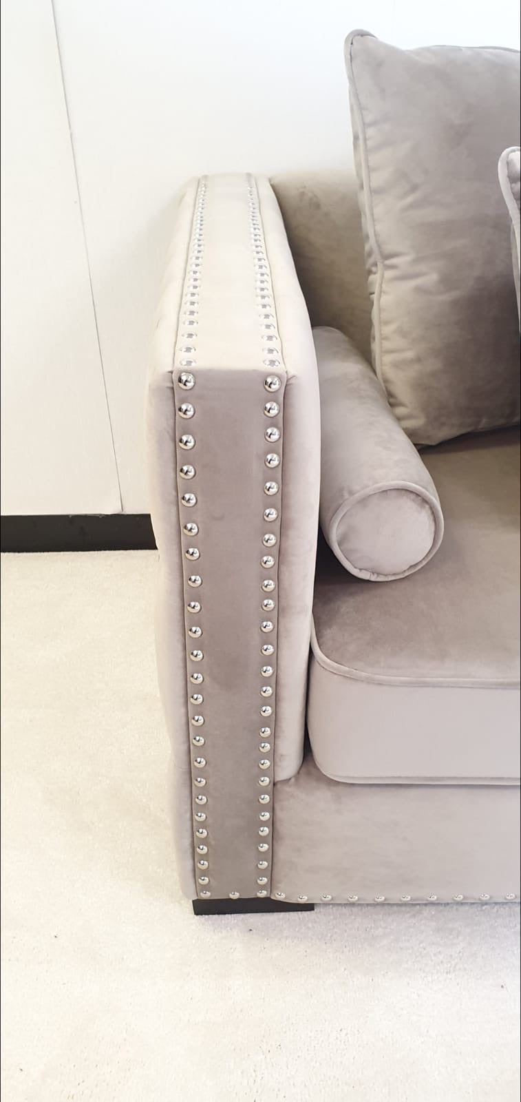 Obeid Corner Settee Suite Sofa in Luxury in Mink Velvet